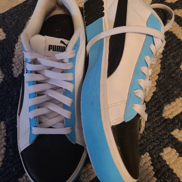 Custom puma size 6 women shoes - Picture 3 of 7